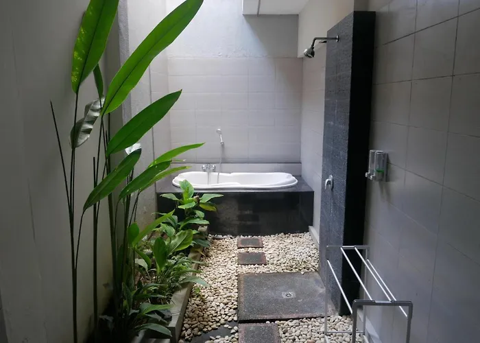 Pensión Raj Sindhu Villa Sanur Sanur